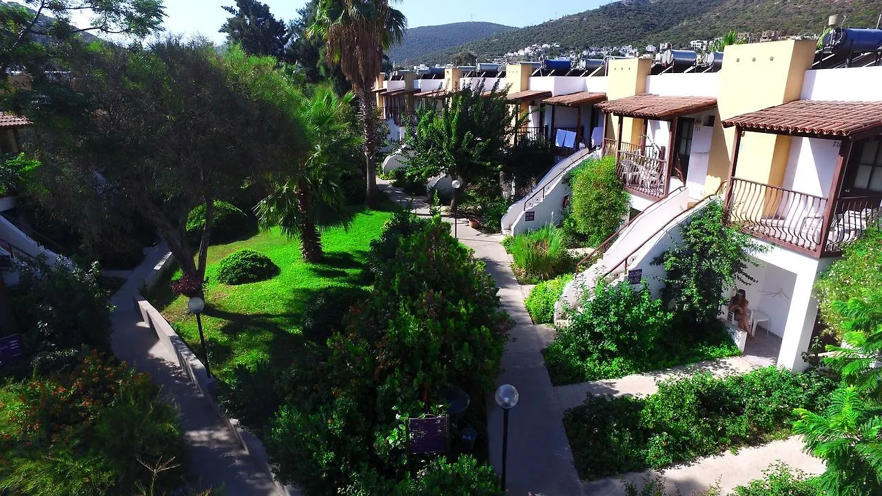 Izer Hotel Beach Club Torba 4*,