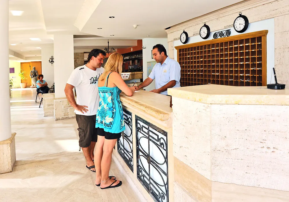 Izer Hotel Beach Club Torba Resort