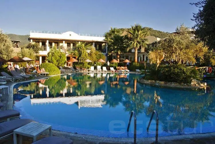Izer Hotel Beach Club Torba 4*,