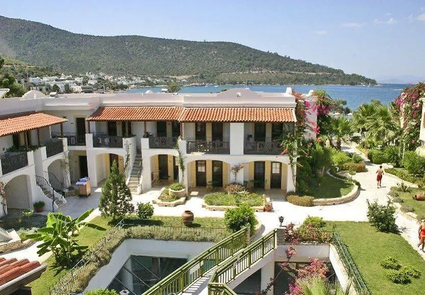 Izer Hotel Beach Club Torba Resort