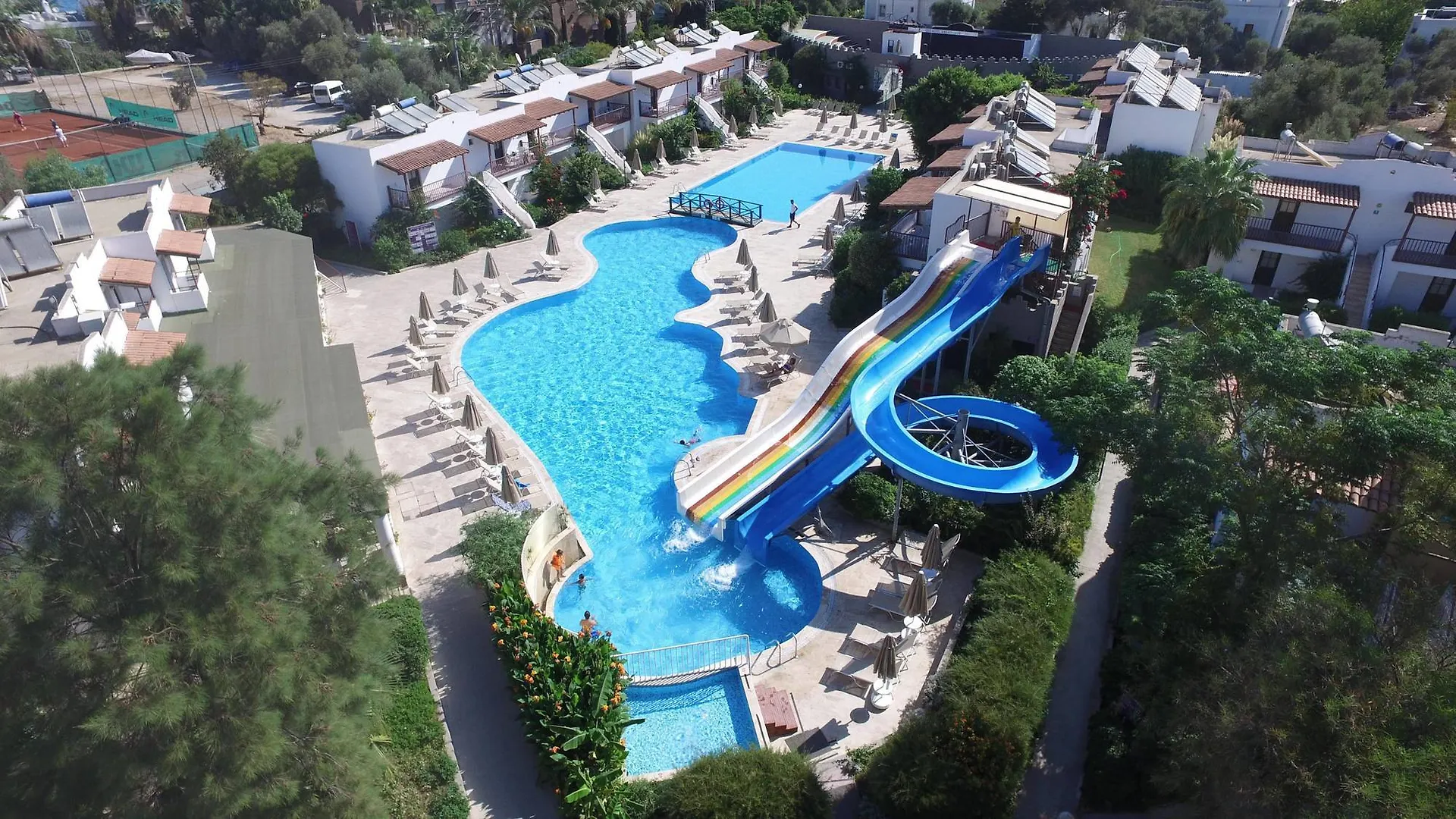Izer Hotel Beach Club Torba Resort